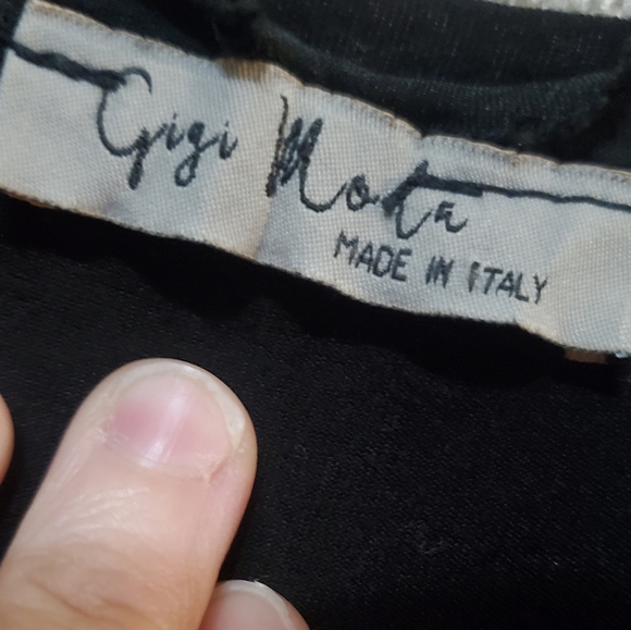 Black Viscose top / fringe neck & sleeves Gigi Moda SZ XS/S no tag - Picture 4 of 6